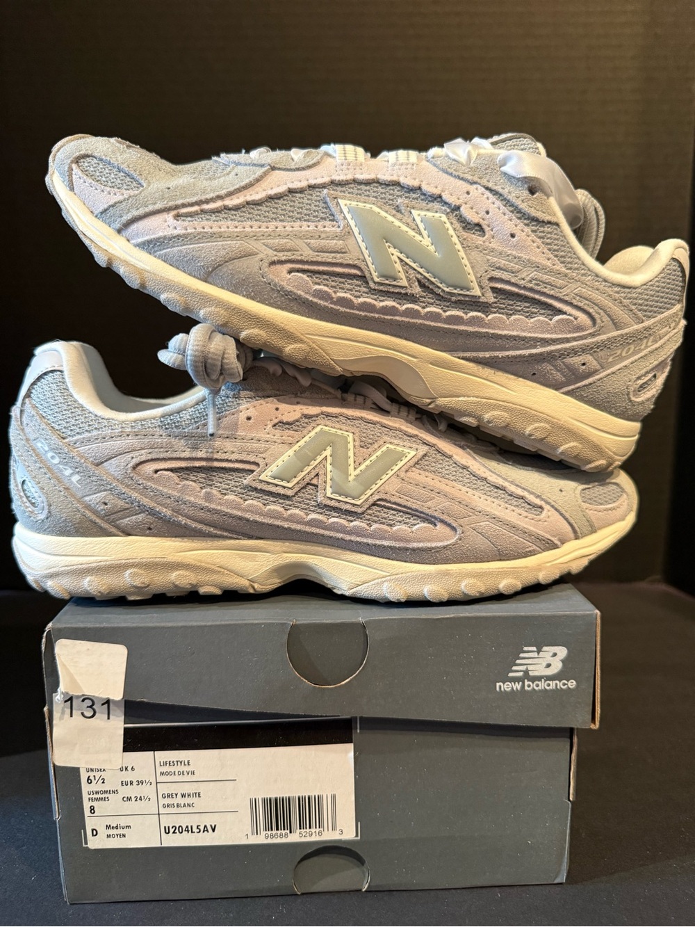 Women’s New Balance 204 lifestyle Grey/white 8W/6.5M